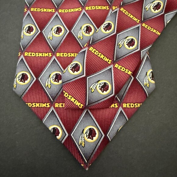 Washington Redskins NFL Logo 100% Silk Necktie Tie Burgundy Gray Football Fan - Picture 2 of 8